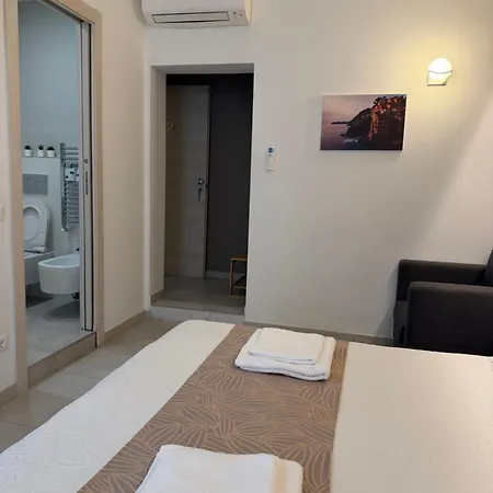 Alba Guest house 3*